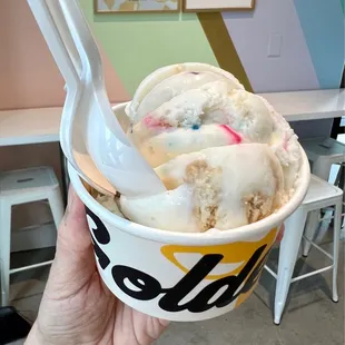 Berry crumble + Dunkamoos (single cup)