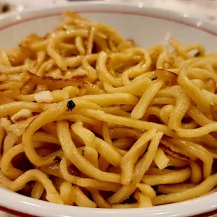 Garlic noodles