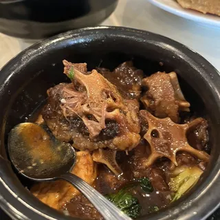 Ox Tail Clay Pot