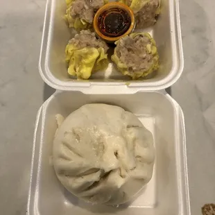 The big hum bao and one order of shumai