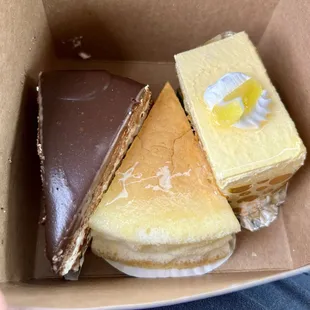 Emergency cake - white chocolate mousse, eastern cheesecake, mango mousse