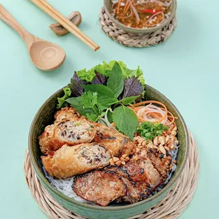 Grilled pork & egg rolls vermicelli (Bn tht nng ch gi)