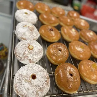 Powder donuts