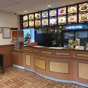the inside of a fast food restaurant