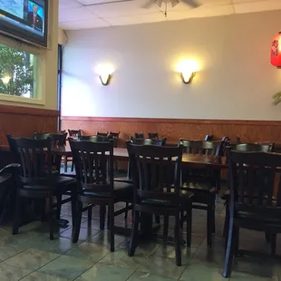 Nice open dining area. Great cleanliness.