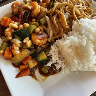 Kung Pao Shrimp Dinner Combo