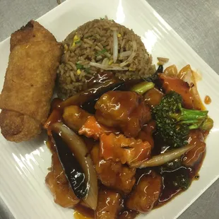 General Tso&apos;s chicken lunch
