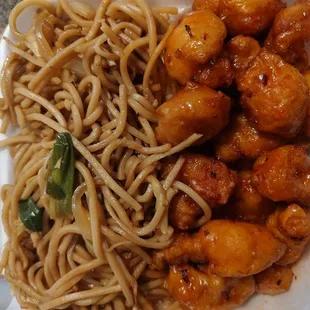 Orange chicken with lomein noodles