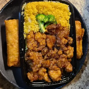 General Tso&apos;s Chicken Combo with fried   rice and one regular egg roll.