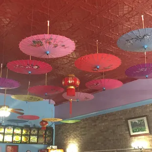 Pretty ceiling decor!