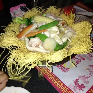 Chicken abd shrimp in nest