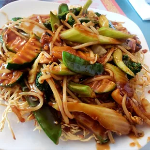 Hong Kong Style Veggie Chow Mein