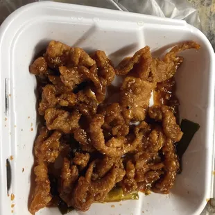 Golden Dragon Sesame Chicken:  so tough and inedible it doesn't taste like chicken.  Worried me.  Couldn't eat it, as hungry as I was.