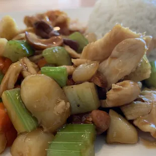 Cashew chicken- amazing!