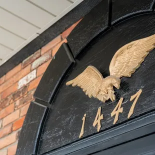 a close up of the eagle