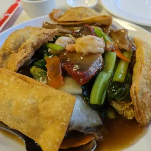 Crispy gau gee w/cake noodle