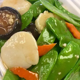 Scallop w/Mushroom and Snow pea