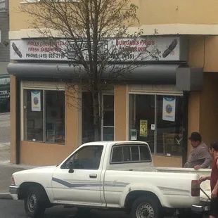 outside, pizza