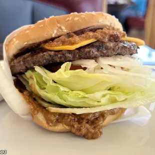 Chili Cheese Burger (came with a lot of lettuce)