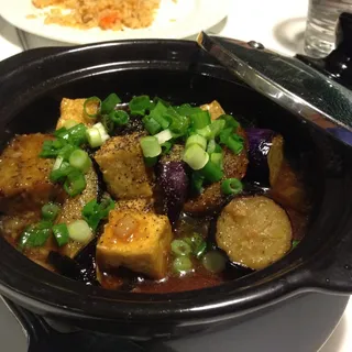 61. Mama's Claypot