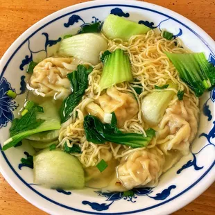 Hong Kong Style Wonton &amp; Noodle Soup