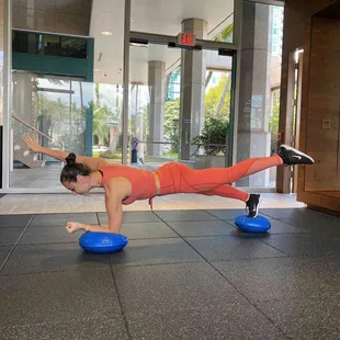 Strength, balance workout - advanced level.