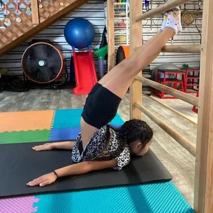 Advanced Gymnastics class