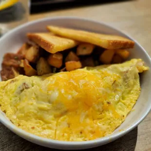 an omelet and french fries