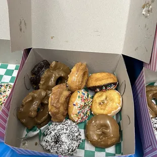 Golden Gate Donuts