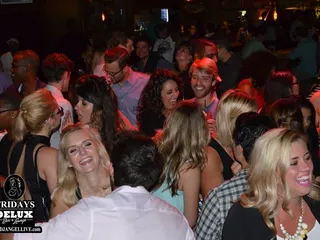 Delux Lounge