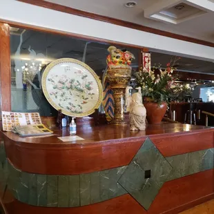 Interior || IG: @misspiggyeats