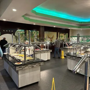 Clean and spacious buffet area.