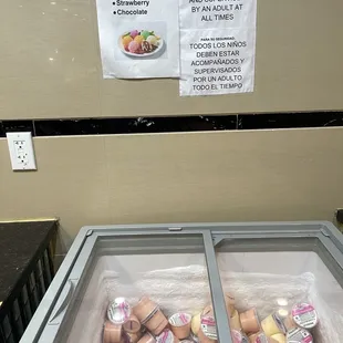 12/29/2022 12pm Ice cream area