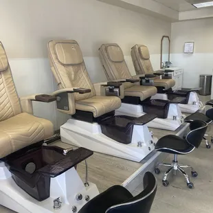 Spa pedicure chairs