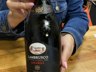 Wine & Corks