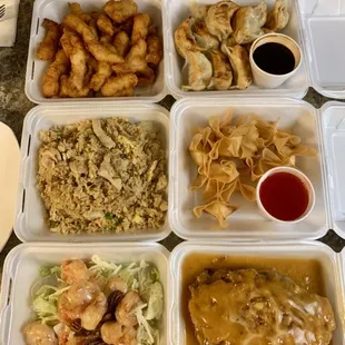 General Chicken (sauce on the side), Pot Stickers, Chicken Fried Rice, Crab Meat Dumpling, Prawn with Honey Pecan, Chicken Foo Young