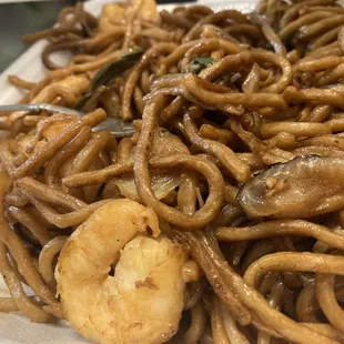 Shrimp Lo-Mein