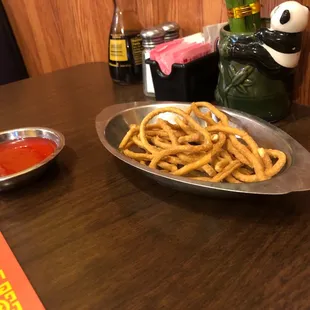 They keep you happy while you wait for food