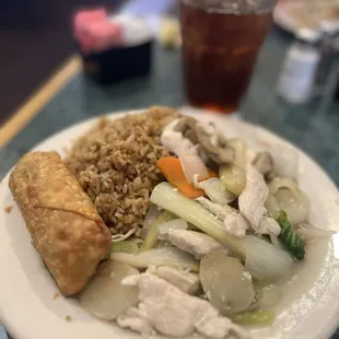 C-4. Moo Goo Gai Pan