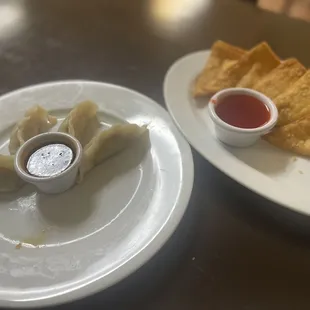 Steam dumplings and crab rangoons (already half eaten !)