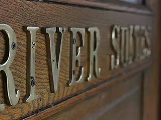 Froggy Bottoms River Suites