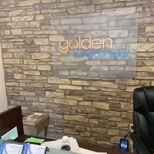 Clean up-kept front entrance