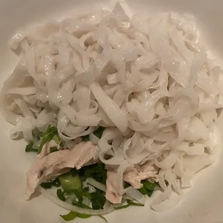 26. Pho Ga Long Trung Non