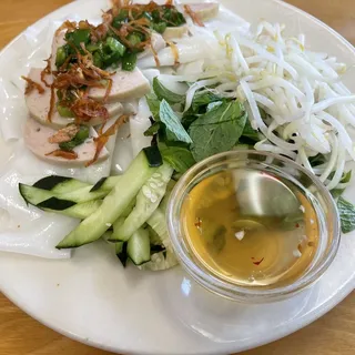 41. Banh Uot