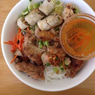 44. Bun Ga Nuong Cha Gio