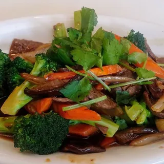 52. Sauteed Broccoli Soy "Beef" / Broccoli Xao Bo Chay