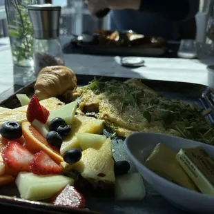 Ocean side breakfast