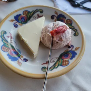 Butter and strawberry banana pate for the bread