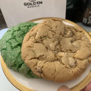 Pandan &amp; coconut and chocolate cookie $4.50 each