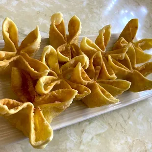 Golden Mountain Crab Rangoon